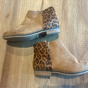 Cat & Jack Tan and Leopard Kids Boots